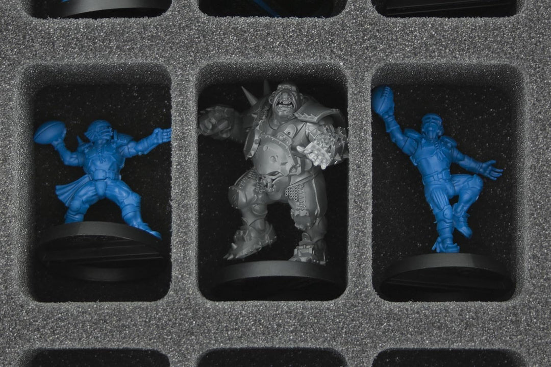Feldherr Magnetbox grün kompatibel mit 16 Blood Bowl Miniaturen - 2016 Version