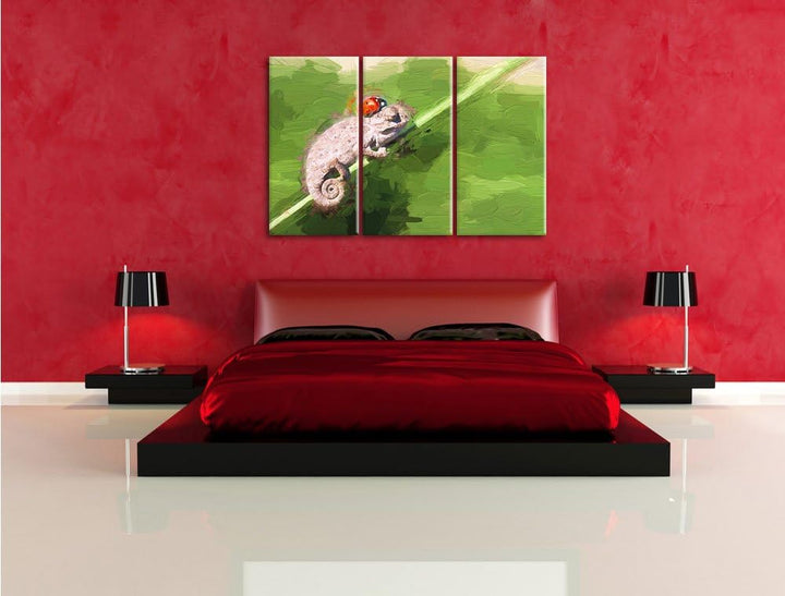 Pixxprint Gecko mit einem Marienkäfer als Leinwandbild/Grösse: 3 Teilig (120x80) cm/Wandbild/Kunstdr