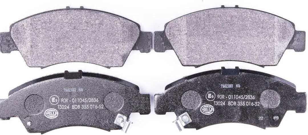 HELLA PAGID 8DB 355 016-521 Bremsbelagsatz - T3024 - Dicke/Stärke: 15.8mm - Bremssystem: Akebono - m