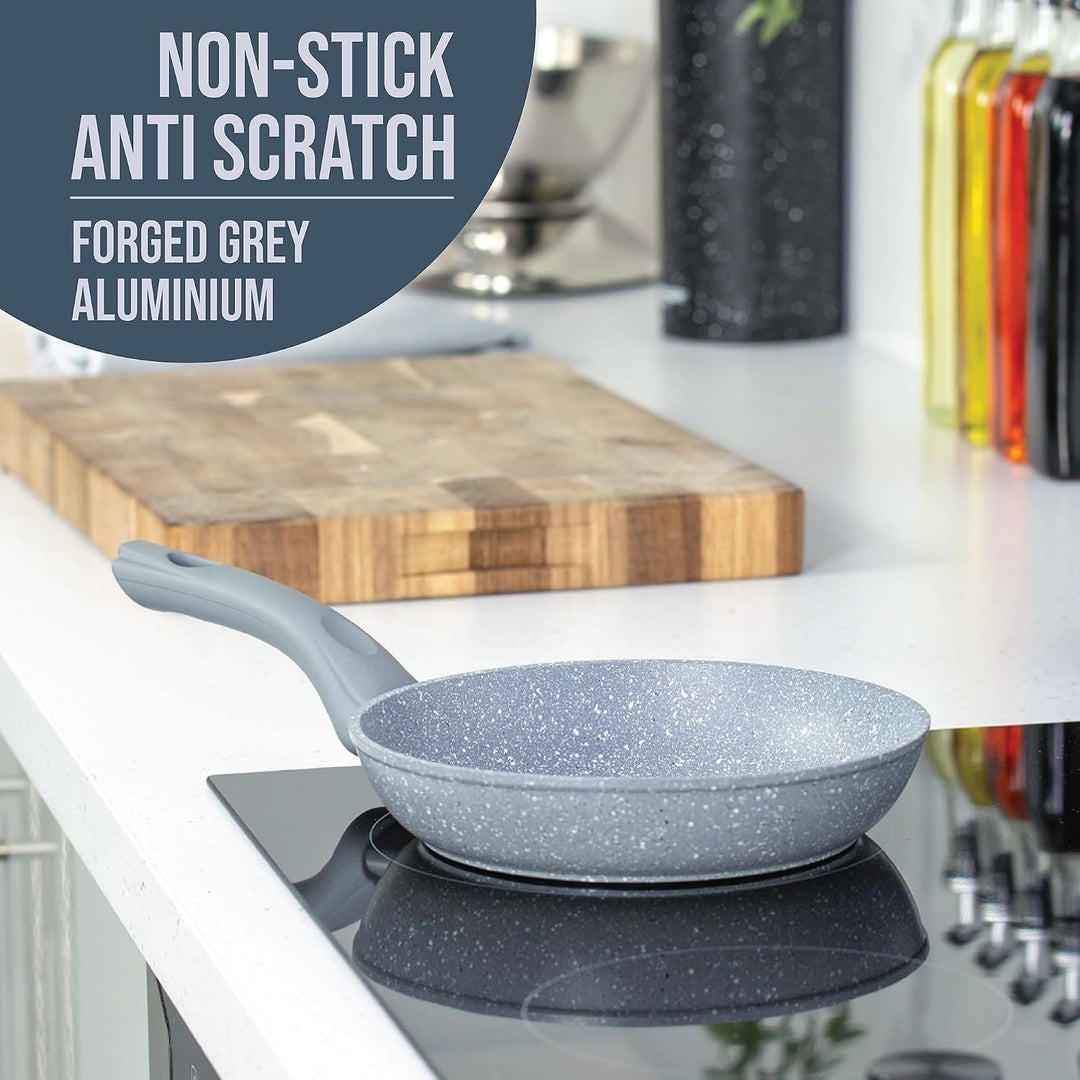 Blackmoor Bratpfanne | 24cm Grau | Antihaft und Kratzfest | Cool-Touch-Griffe | Geeignet für Indukti