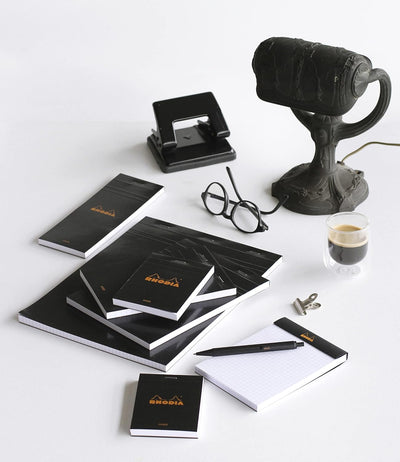 Rhodia 182009C - Packung mit 5 Notizblöcken geheftet No.18, DIN A4 80 Blätter kariert 80g, Schwarz,