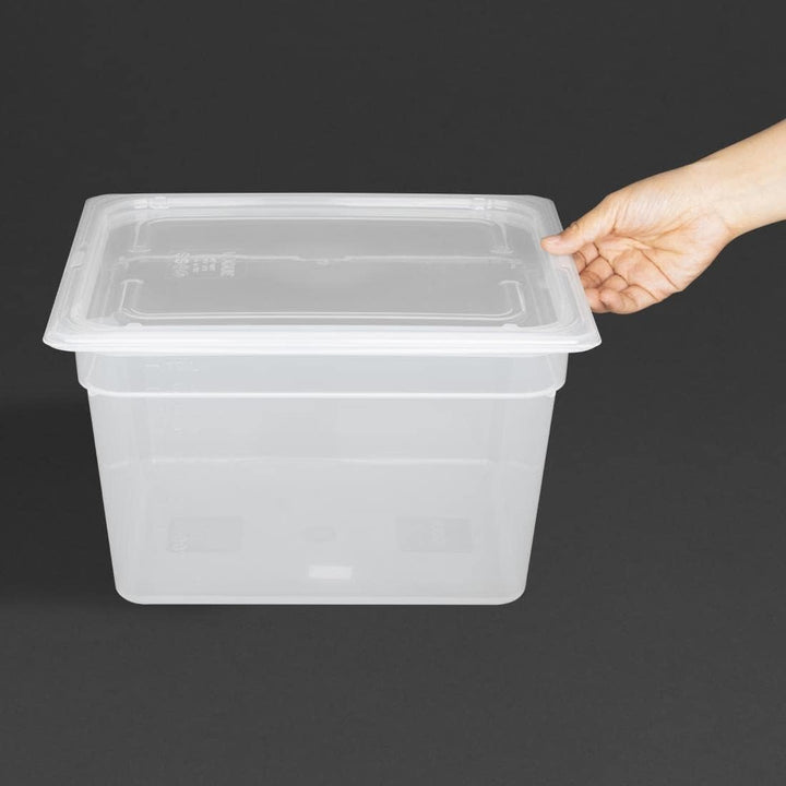 Vogue Polypropylene GN Container 1/2 with Lid 200mm (H) 11.7Ltr (Pack 4) 325(L)x265(W)x100(D)mm, 325