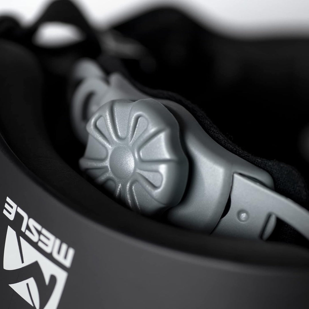 Mesle Wassersport Helm Ultuna, Wakeboard Helm Abnehmbarer Ohrenschutz, Kite Helm Schwarz XS, Schwarz