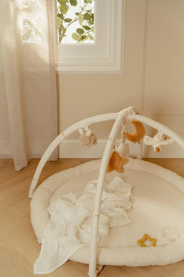 Little Dutch Krabbeldecke mit Spielbogen Activity Baby weiss - Newborn Naturals