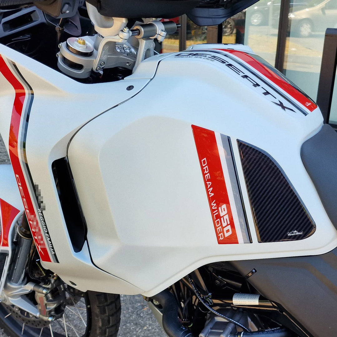 Resin Bike Aufkleber für Motorrad Kompatibel mit Ducati DesertX 2022. Seitenschutz für den Tank vor