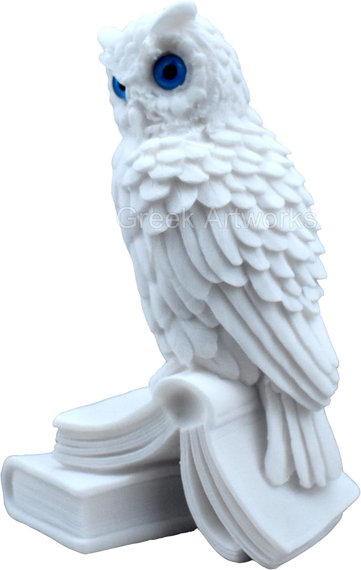 Skulptur der Göttin Athena Symbol der Weisheit und Bildung, griechische Statue