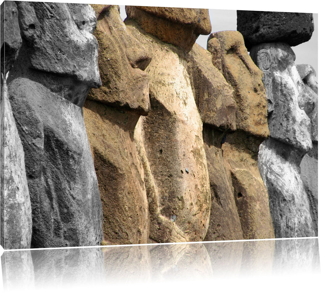 Moai Statuen Detailansicht schwarz/weiss Format: 100x70 auf Leinwand, XXL riesige Bilder fertig gera