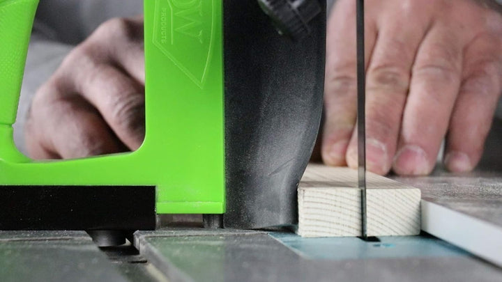 BOW Products GuidePRO GP5 Bandsägenführung – Vertikales Resaw Featherboard für Bandsäge – Sicherheit