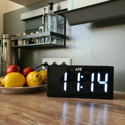 AIC Radiowecker mit gut ablesbarem XXL Display dimmbar 2 Weckzeiten 48 schwarz Schlanke Bauform, Sch