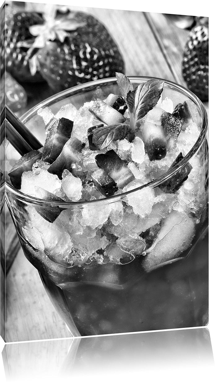 Pixxprint Monocrome, Leckerer Erdbeercocktail, Format: 100x70 auf Leinwand, 100x70