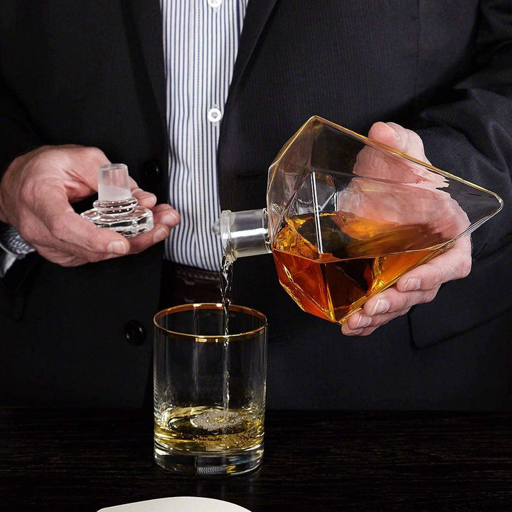 mikamax - Diamant Dekanter - Whiskey Dekanter Set - Diamantkaraffe - 850ml - inkl. Dekanterständer -