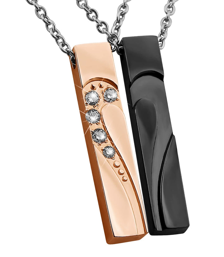 Hanessa 2 Stück Personalisierte Kette mit Gravur Edelstahl 50 cm mit Herz-hälften Anhänger in schwar