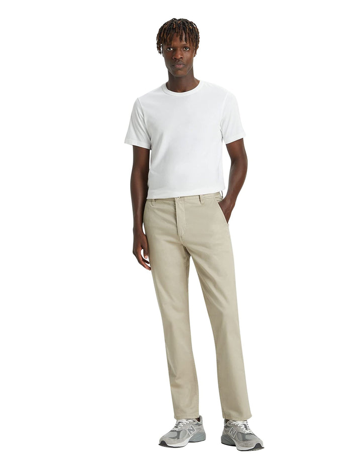 Dockers Herren Alpha Original Khaki 30W / 34L Safari Beige, 30W / 34L Safari Beige