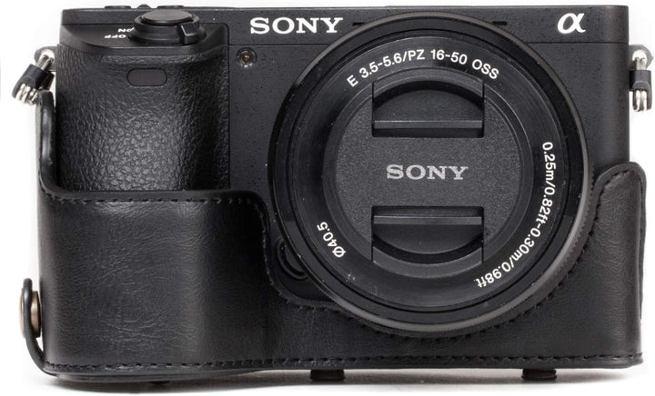 MegaGear Sony Alpha A6500 (16-50 mm) Ever Ready Leder Kamera-Case mit Trageriemen und Batteriezugang