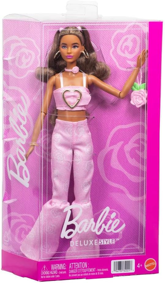 Barbie Deluxe Style-Puppe Nr. 12 in rosa bauchfreiem Denim-Oberteil mit passenden ausgestellten Jean