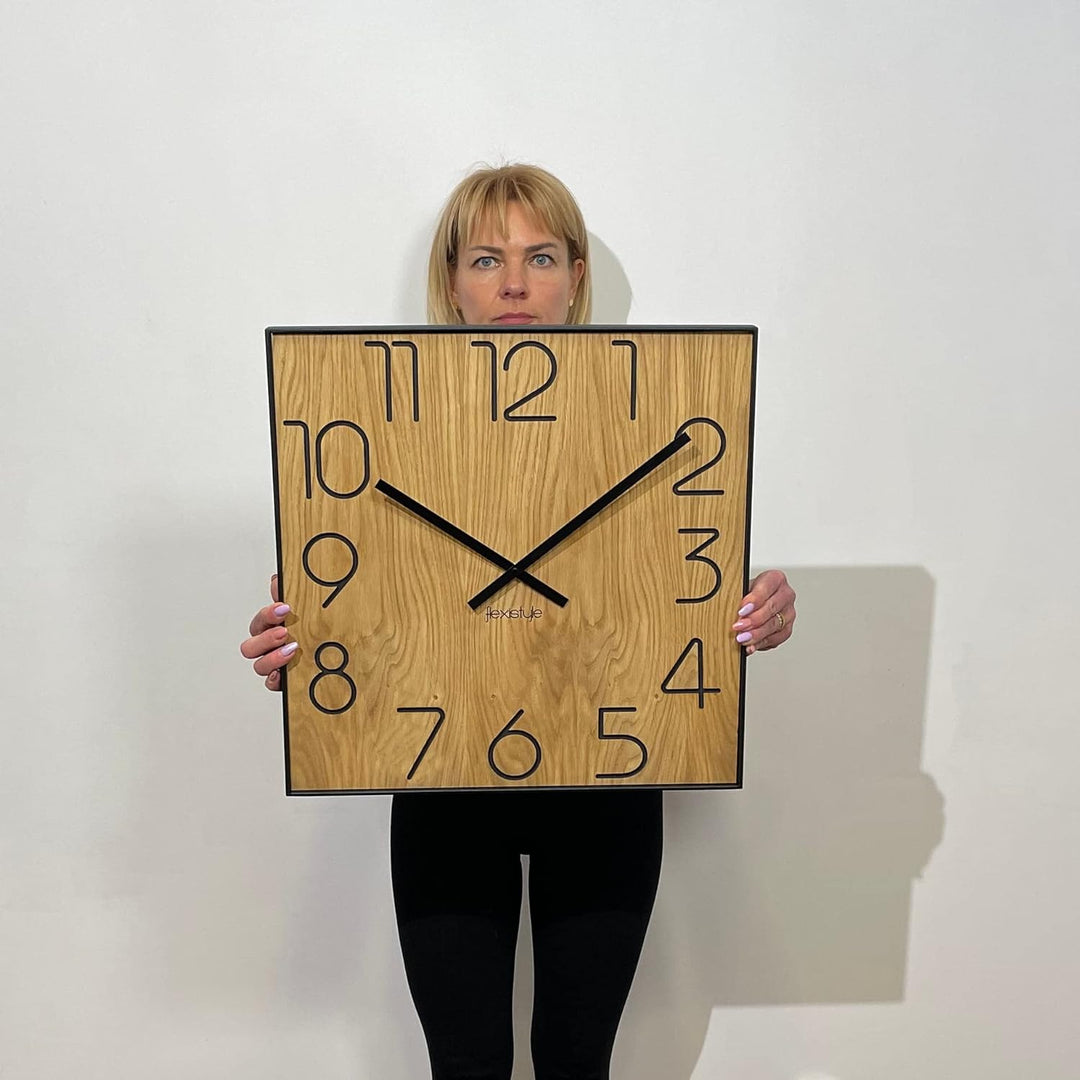 FLEXISTYLE Holzwanduhr Wood Square Holz Eiche 50cm Durchmesser holzoptik ohne tickgeräusche