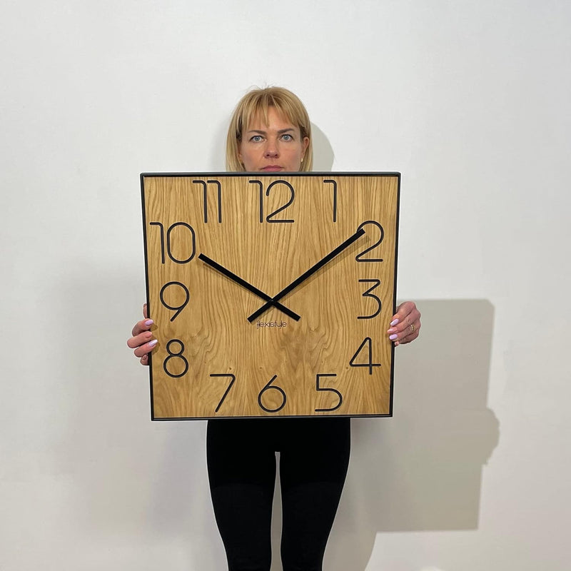 FLEXISTYLE Holzwanduhr Wood Square Holz Eiche 50cm Durchmesser holzoptik ohne tickgeräusche