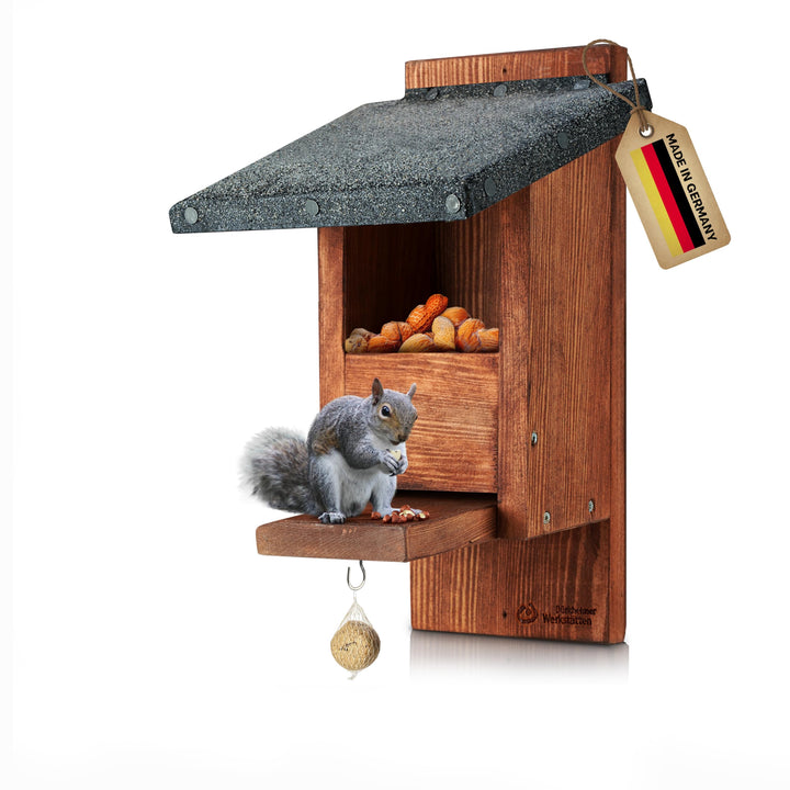 Eichhörnchen Futterhaus wetterfest aus pfälzer Holz – ohne Genickbruchklappe – Futterstation & Überw