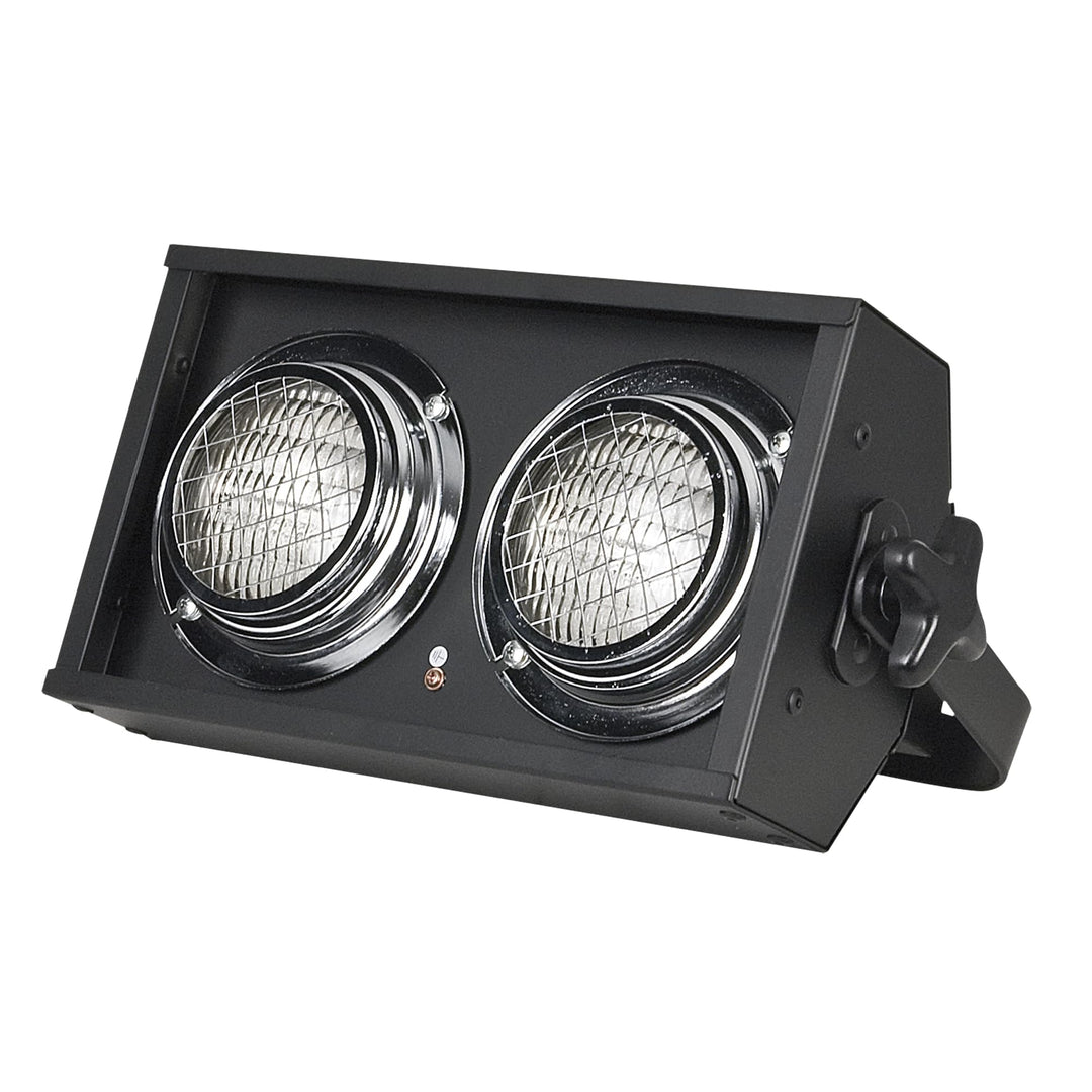 Showtec Stage Blinder 2 DMX · Fluter