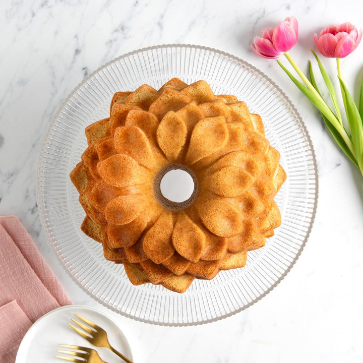 NordicWare Backform, Aluminium, 26,4 x 9,3 x 26,4 cm, 1 Einheiten (Farblich Sortiert) Blossom, Bloss