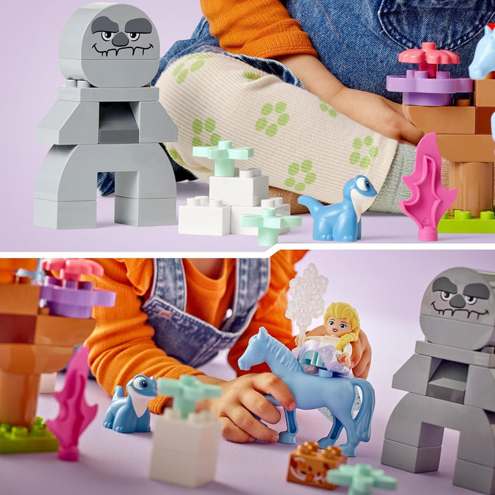 LEGO DUPLO | Disney ELSA und Bruni im Zauberwald, Eiskönigin-Spielzeug mit 4 Figuren für 2-jährige K