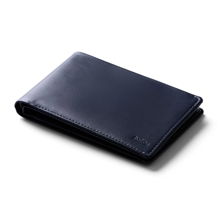 Bellroy Travel Wallet – Reisebrieftasche (Reisepass, Bordkarten, Scheine, Karten und Stift) Navy, Na