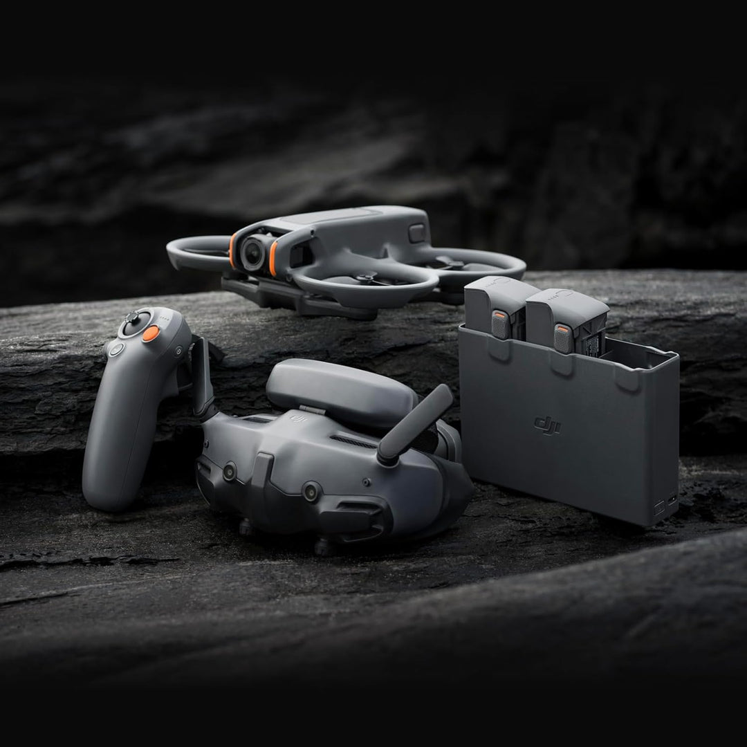 DJI Avata 2 Fly More Combo (3 Akkus), FPV-Drohne mit 4K-Kamera, 69 Minuten max. Flugzeit, Akrobatik