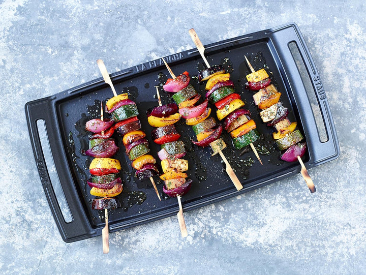 Staub 1003954 Plancha, Induktionsgeeignet, Gusseisen, Schwarz, 38 cm, 47.3 x 25 x 4.2 cm, 1 Einheite