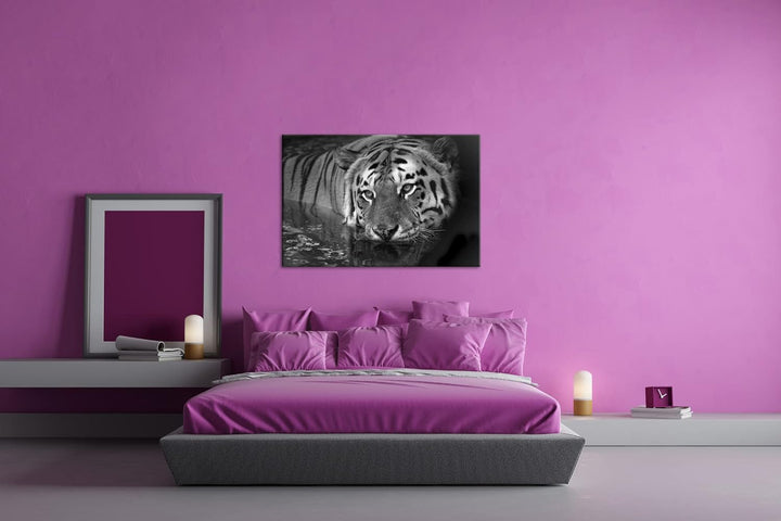 deyoli lauernder Tiger Format: 60x40 cm Effekt: Schwarz&Weiss als Leinwandbild, Motiv fertig gerahmt