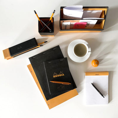 Rhodia 182009C - Packung mit 5 Notizblöcken geheftet No.18, DIN A4 80 Blätter kariert 80g, Schwarz,