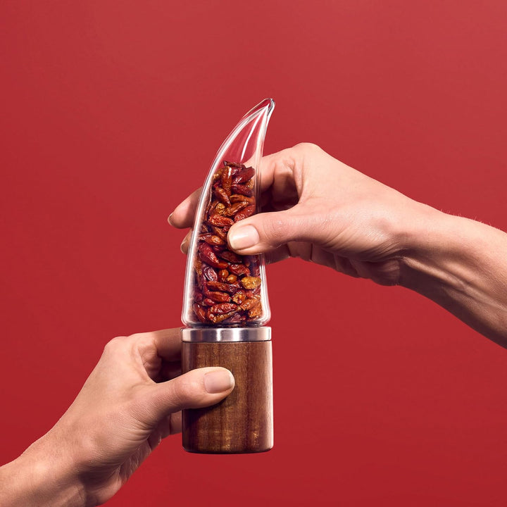 AdHoc MP233 Chilischneider Peperone | Hochwertige Mühle für getrocknete Chilis mit patentiertem Schn