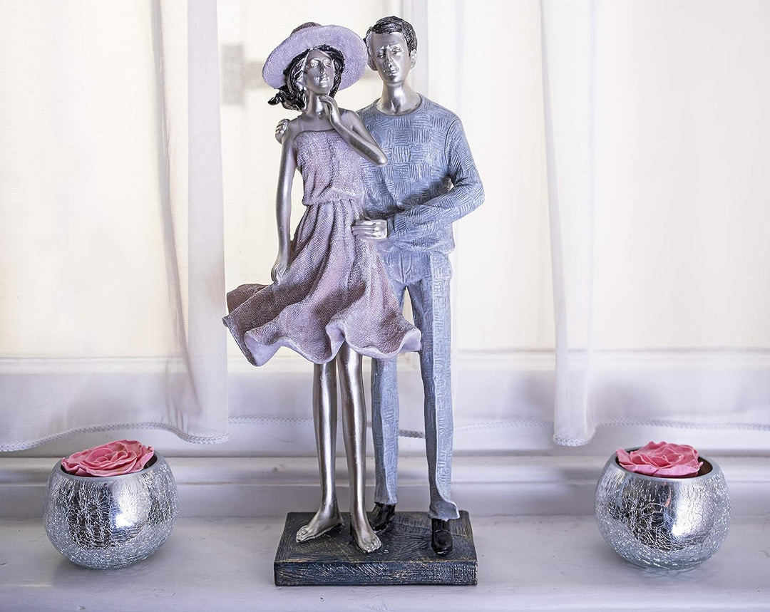 Maturi Figur Paar in Sommerkleidern, Kunststoff, Mehrfarbig, 20 x 15 x 41cm Paar umarmen, Paar umarm