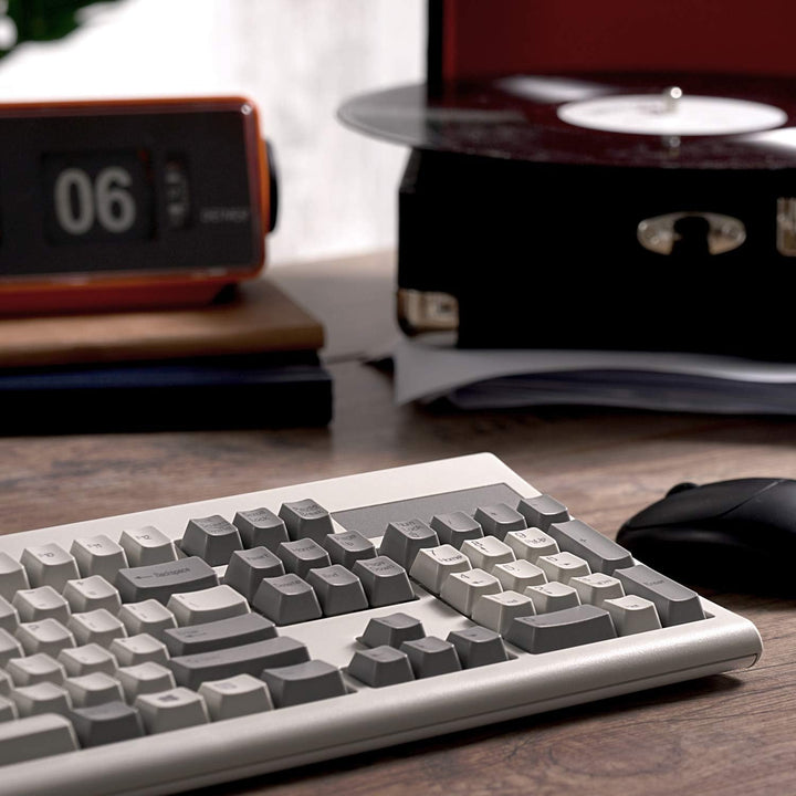 Perixx PERIBOARD-106M, USB-Kabelgebundene Tastatur in Vollformat mit ergonomischen Design, Retro/Vin