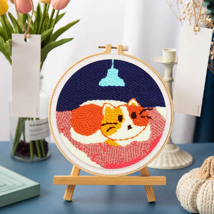 Figured'Art Punch Needle Set für Erwachsene - Stickerei, ideal für Anfänger - Eine Katze in ihrem Be