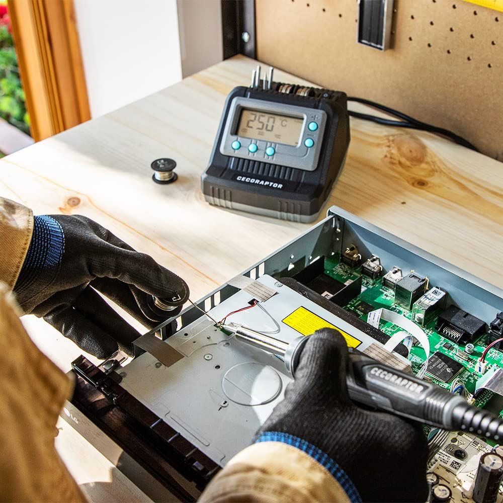 Cecotec Lötstation CecoRaptor Perfect SolderStation 600 Advance. 230 V 50 Hz, Leistung 60 W, einstel