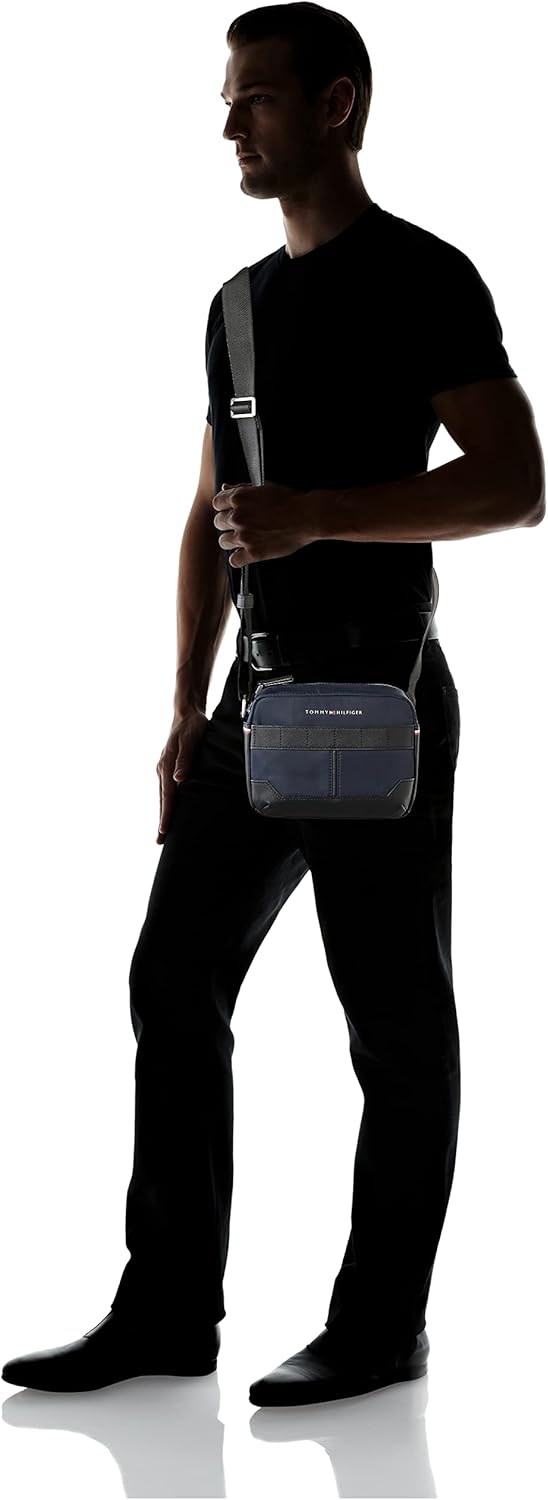 Tommy Hilfiger Herren Th Elevated Nylon Kameratasche Crossovers Space Blue, Space Blue