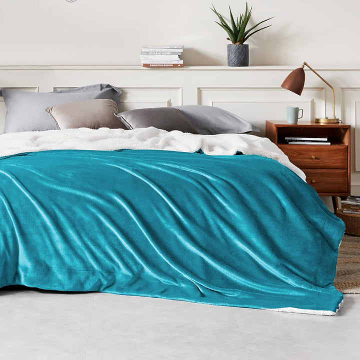 BEDSURE Decke Sofa Kuscheldecke Türkis - warm Sherpa Sofaüberwurf Decke, Dicke Sofadecke Couchdecke,