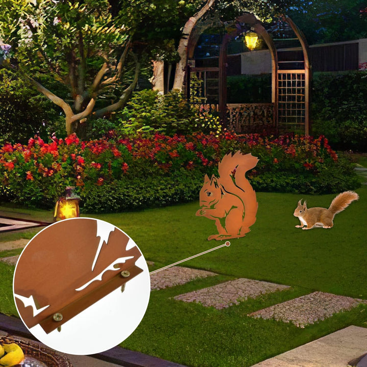Metall Deko Eichhörnchen Figure, Eisen Gartendeko für Balkon & Terrasse, Höhe 28 CM breit 21 CM