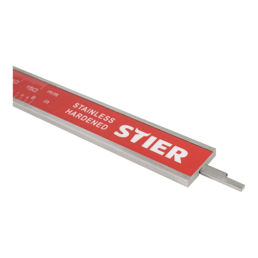 STIER Digitaler Messschieber, Messbereich 150mm, Tiefenmass mit Ersatzbatterien in stabiler Kunststo