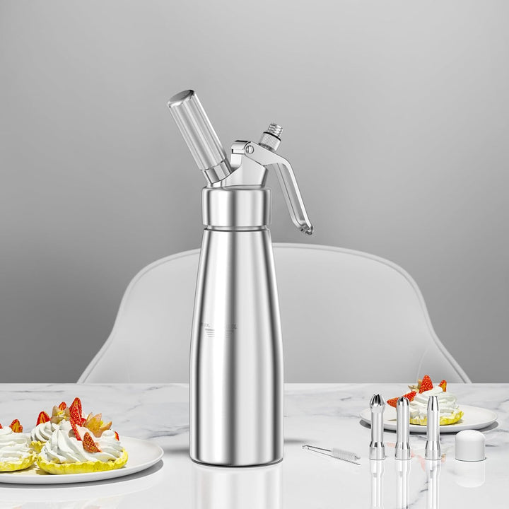 Newaner 500ml sahnespender, Sahnesyphon Aluminium mit 3 Edelstahl Deko-Düsen und 1 Reinigungbürste,