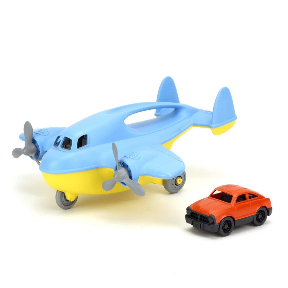 Green Toys 8601399, Frachtflugzeug mit Auto, Spielflugzeug, nachhaltiges Spielzeug für Kinder ab 3 J