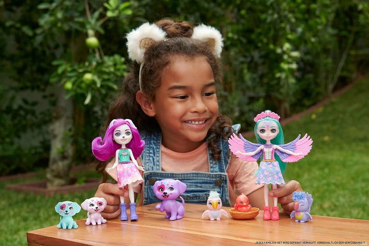 Enchantimals Familienset, Puppe (15 cm) mit 34 Tierfiguren, grossartiges Geschenk für Kinder ab 3 Ja