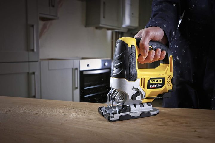 Stanley FatMax Pendelhubstichsäge FME340K (710W, 3-stufiger Pendelhub, mit Frontgebläse, werkzeuglos