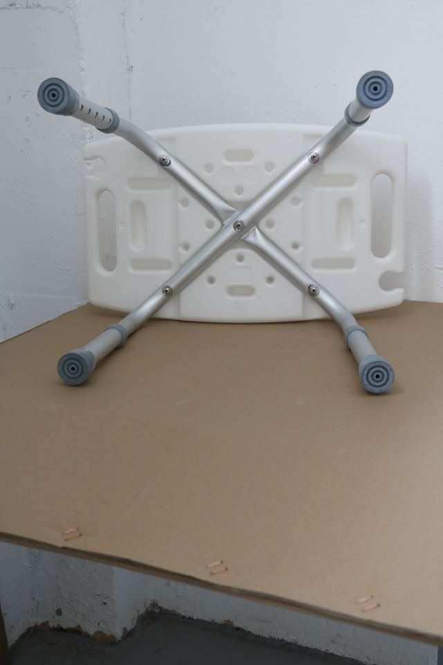 Senioren Hocker Höhenverstellbarer Duschhocker, Rutschfester Sitzfläche, Dusckopf Halterung, Duschst