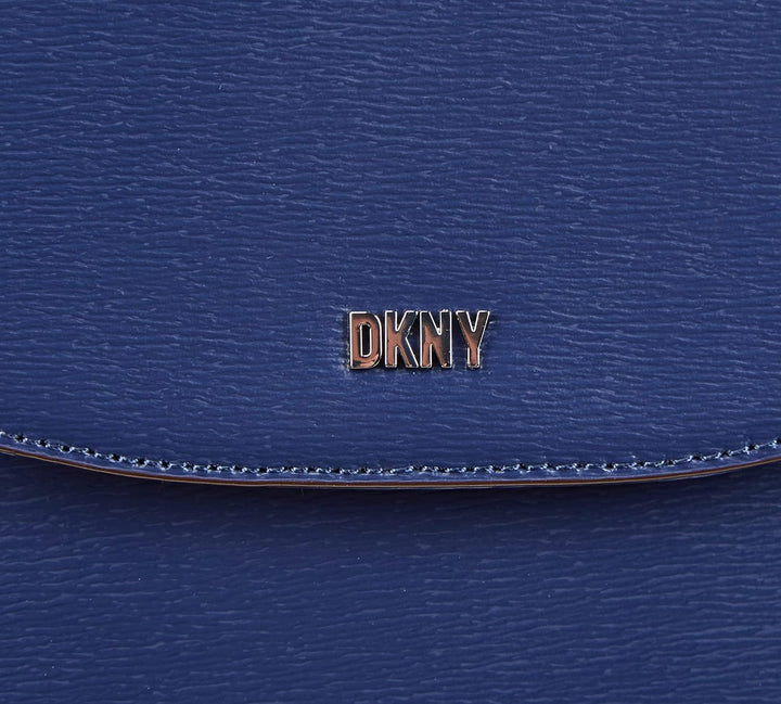 DKNY Damen Dkny Women's Dkny Womens Bags Bryant Flap Backpack, Ids - Indigo/Silver, 1 EU