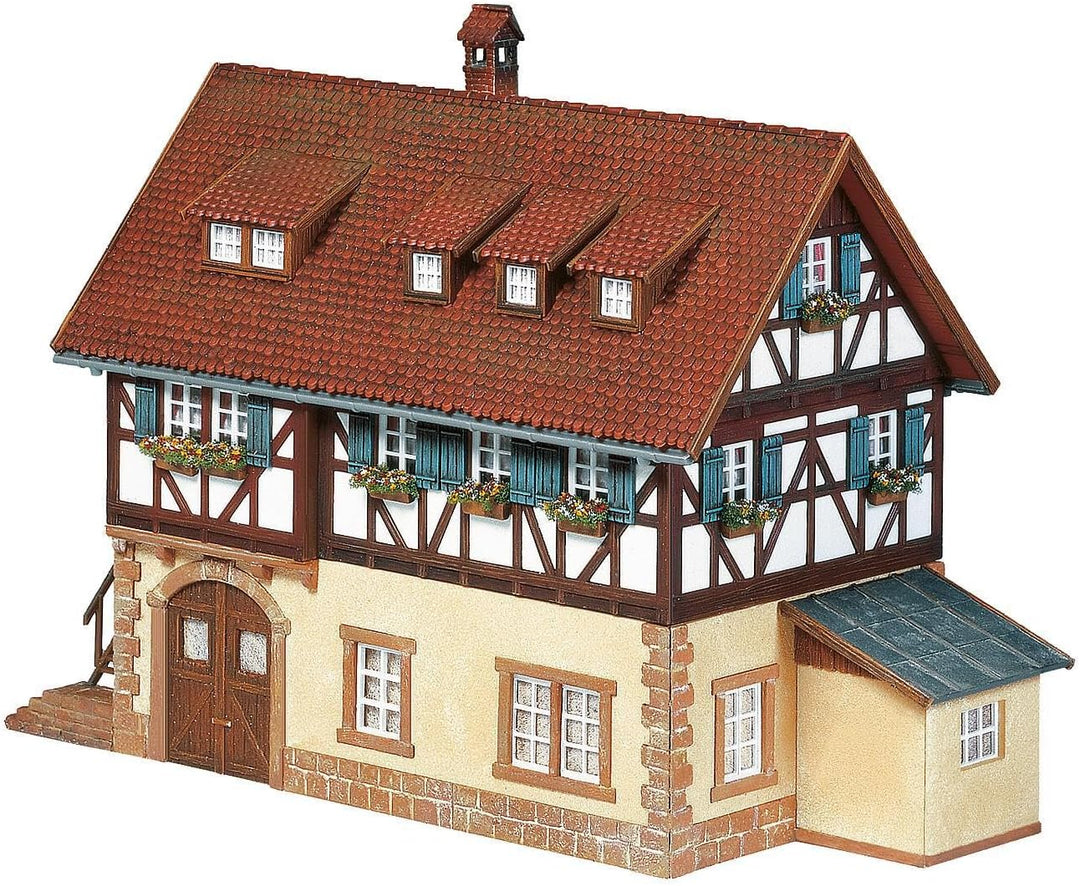 FALLER Fachwerkhaus Modellbausatz mit 238 Einzelteilen 165 x 102 x 118 mm I Modelleisenbahn Zubehör