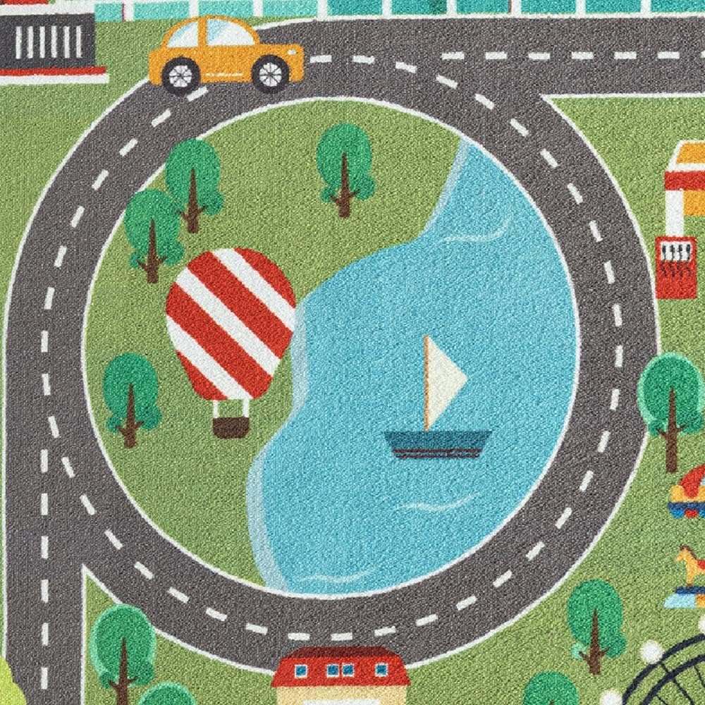 Teppich-Traum Kinder Spielteppich mit Stadtlandschaft auf Wiese in grün Grösse 100x200 cm 100 x 200