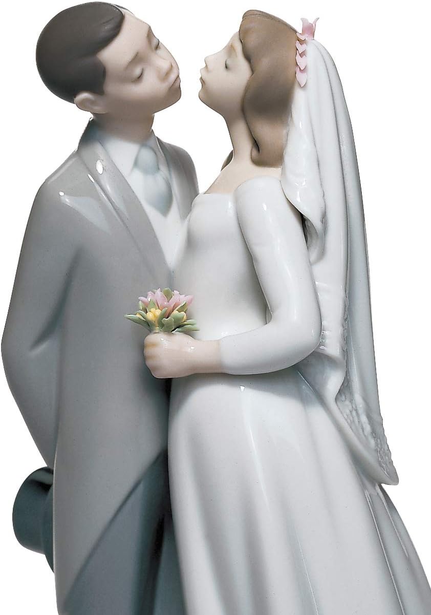 LLADRÓ Paar Figur Der Hochzeitskuss. Paar. Porzellan.