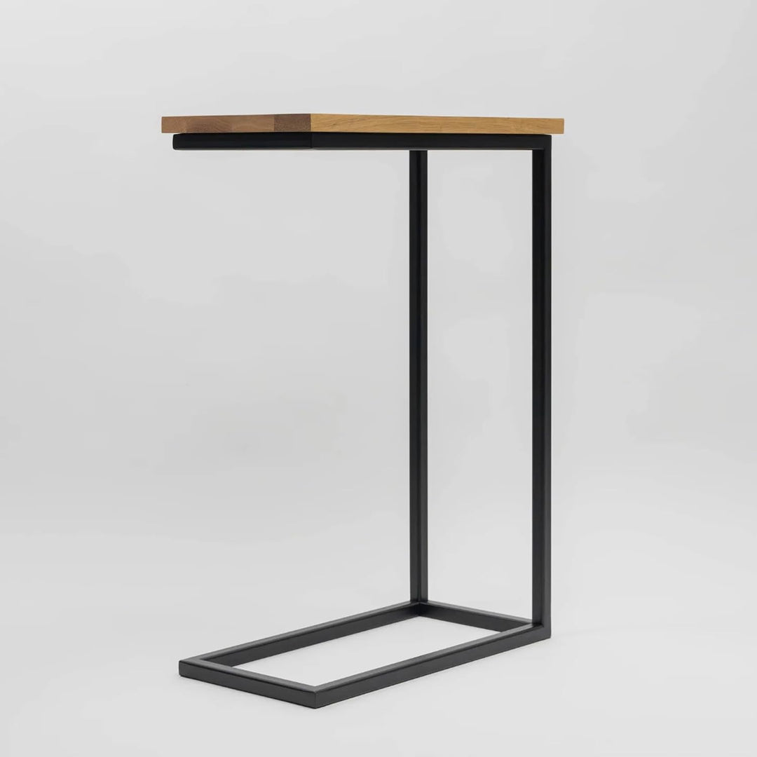 Beistelltisch Holz in C-Form - pulverbeschichteter Beistelltisch Eiche in Schwarz - Moderner Abstell