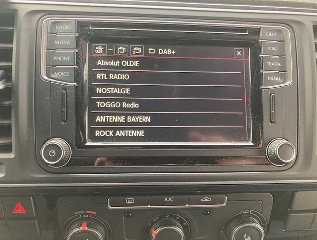 Dension DAB+U - DAB/DAB+ USB Empfänger für Autoradios mit Ipodsteuerung inkl. Antenne DBU3MPC_Set